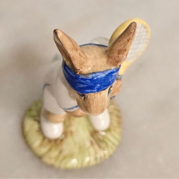 Vintage 1985 Royal Doulton BUNNYKINS ACE TENNIS PLAYER figurine DB42 - Picture 3 of 8